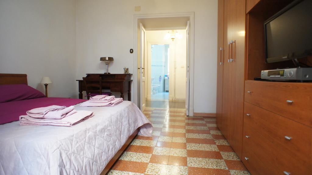Angoletto Di Trastevere Rome Extérieur photo
